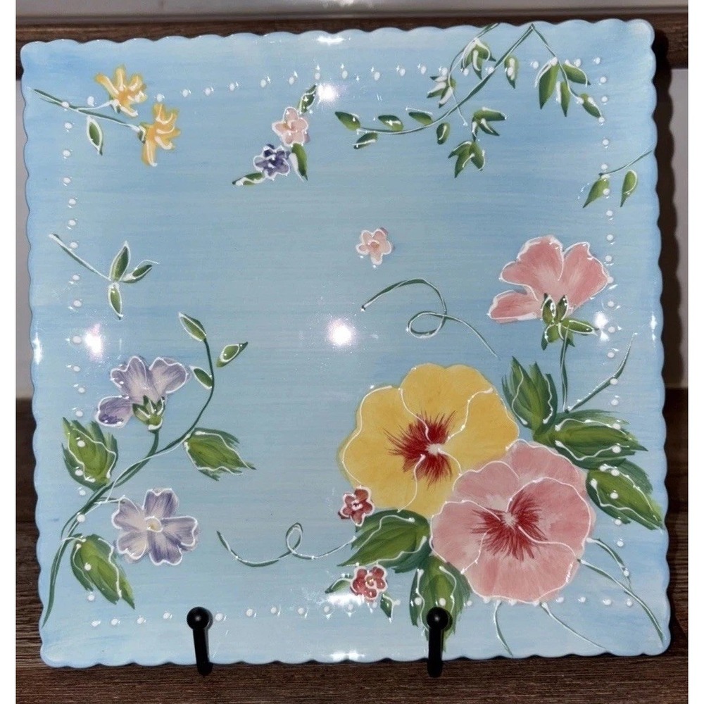 Centrum GARDEN PARTY Salad Plate Floral Embossed Square Dessert Appetizer
